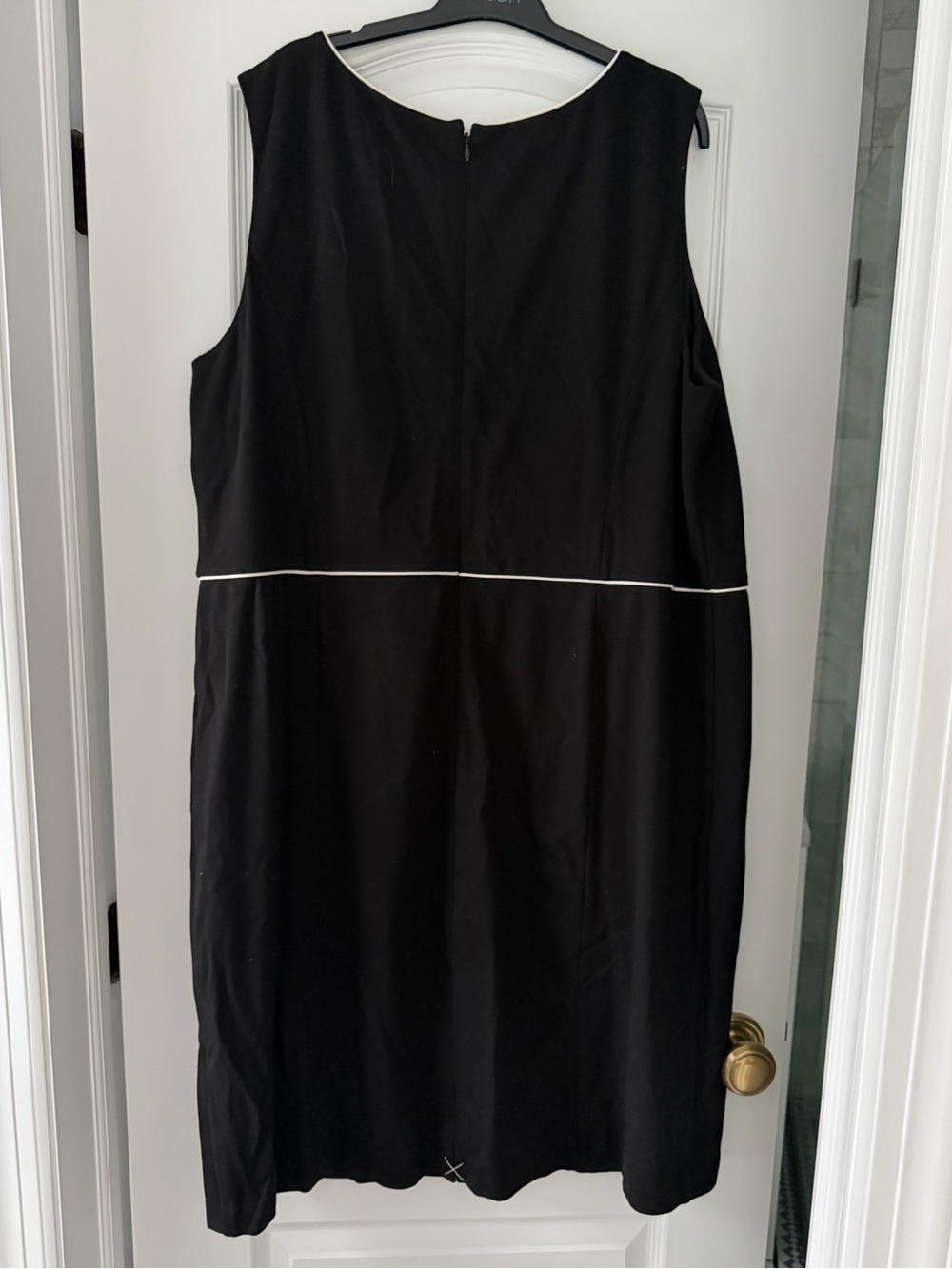 Talbots Plus Size 20W NWT Black Ivory Piped Stretch Knit Sheath Dress - Picture 3 of 7